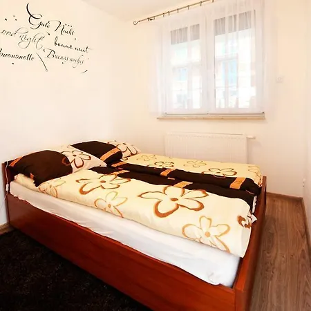 Golden Sun Apartament Bursztynowy 5 Lägenhet *